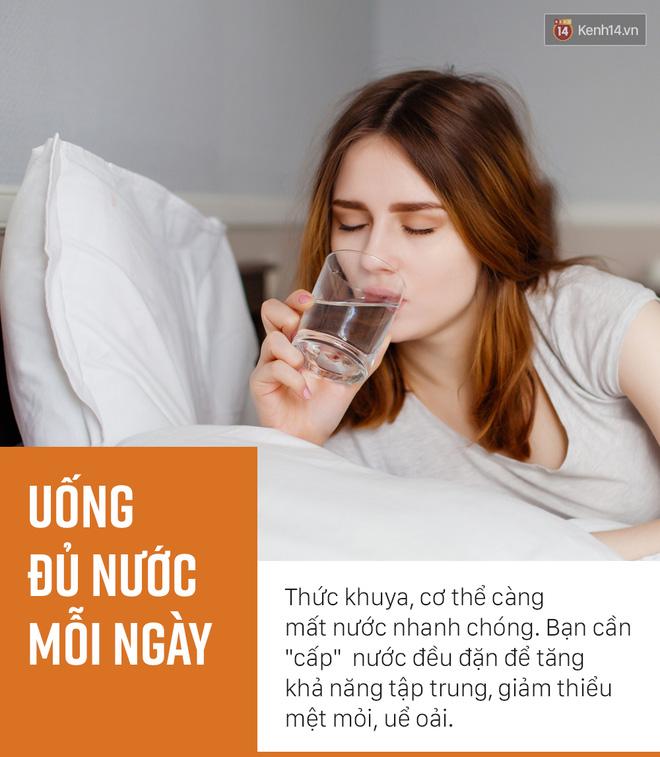 Nếu buộc phải thức khuya, hãy làm theo 4 điều chuyên gia khuyên để bảo vệ sức khỏe - Ảnh 2.