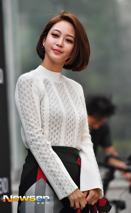 Suzy va my nhan dao keo Han Ye Seul noi bat o su kien hinh anh 5