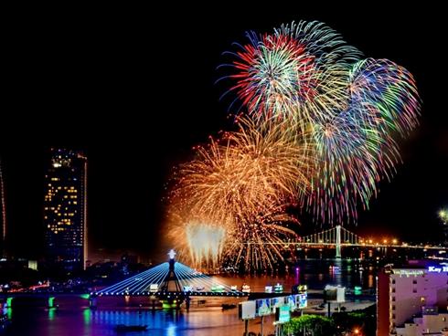 Những màn pháo hoa rực rỡ tại vòng loại lễ hội quốc tế Đà Nẵng