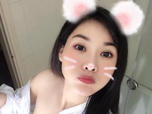 Tự tin vào nhan sắc sau thẩm mỹ, Quế Vân công khai 'thả thính câu trai'