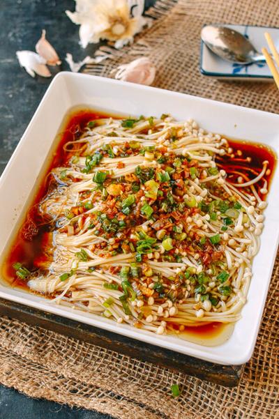 nam-kim-cham-sot-xi-dau1