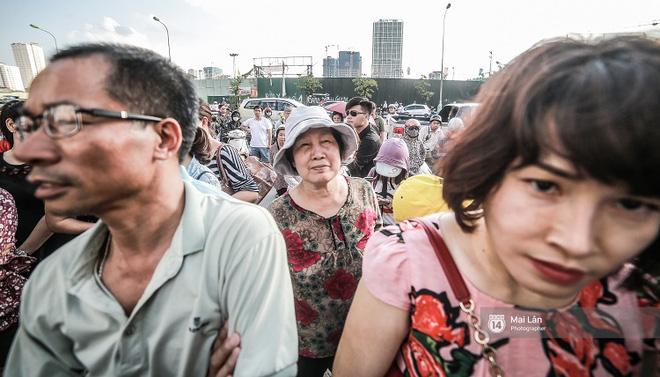 neu-ai-muon-hieu-long-cha-me-hay-cu-den-cong-truong-nhung-ngay-thi1