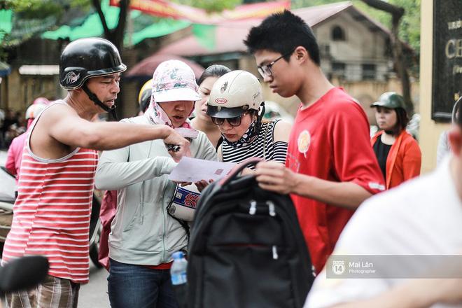 neu-ai-muon-hieu-long-cha-me-hay-cu-den-cong-truong-nhung-ngay-thi2