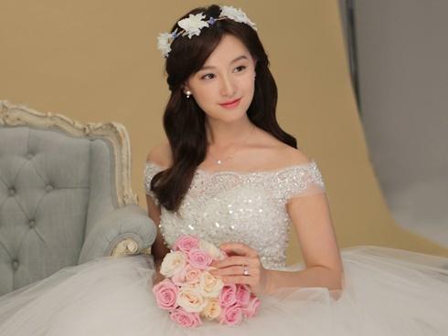 Kim Ji Won: Từ công chúa sang chảnh đến nữ thần vạn người mê