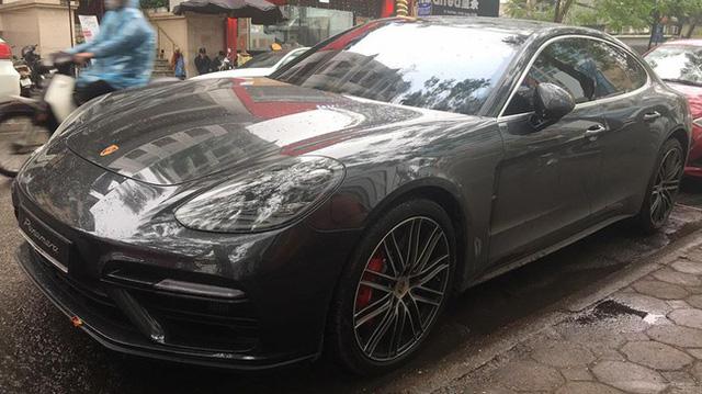 porsche-panamera-turbo-2017-ra-bien-trang-dau-tien-tai-binh-duong-gia-tri-15-ty-dong2