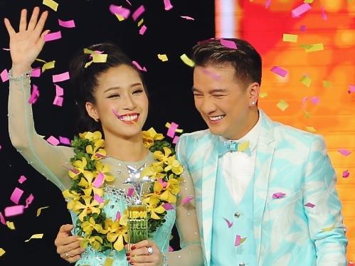 Thần tượng Bolero: Đúng như dự đoán học trò của Đàm Vĩnh Hưng trở thành Quán quân mùa 2