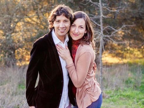 Đôi vợ chồng không ăn gì, chỉ hít khí trời để sống suốt 9 năm qua