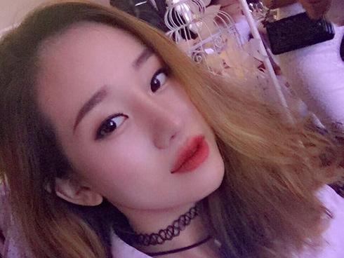 Bất ngờ trước nhan sắc xinh đẹp của em gái ca sĩ Châu Đăng Khoa