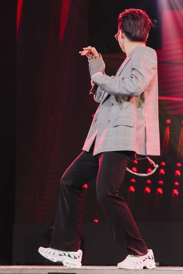 Phong cách thời trang sơn tùng MTP -3