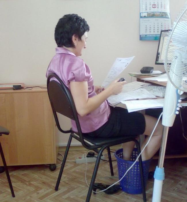 anh-em-be-tac-khi-xem-hinh-ky-quac-cua-chi-em10