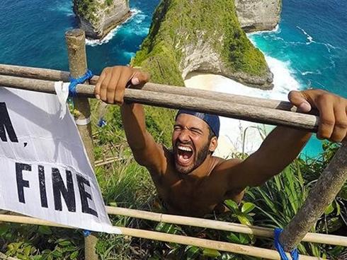 Chàng trai du lịch vòng quanh thế giới với thông điệp 'Mẹ ơi, con ổn'