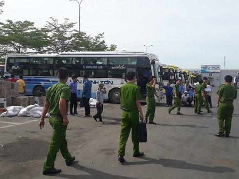 Nam thanh niên tử vong bất thường trên xe khách vào Đà Nẵng