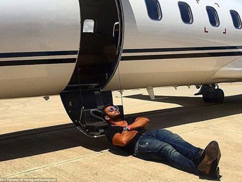 'Hội con nhà giàu' xưa rồi, 'hội cha mẹ giàu' mới khiến người người choáng ngợp