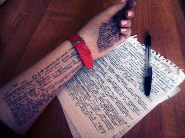 nga-ngua-voi-muon-kieu-phao-cuu-sinh-trong-mua-thi4