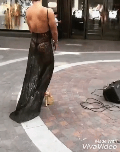 Những màn catwalk thần sầu dẻo hơn siêu mẫu của các mỹ nam sáu múi-1