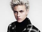 Chẳng ngờ từ cậu bé răng hô này, Lucky Blue Smith đã trở thành mỹ nam đẹp nhất làng mốt!