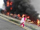 Hãi hùng cảnh tượng hàng trăm người bị thiêu sống do xe bồn cháy