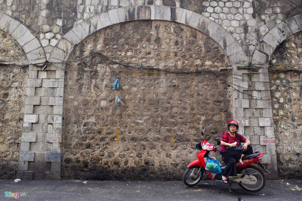 tin nong trong ngay: Đục 127 vòm cầu trăm tuổi ở phố cổ - ảnh 4