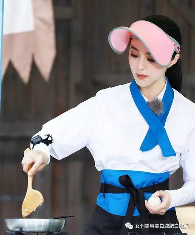 Thời trang của Phạm Băng Băng -2