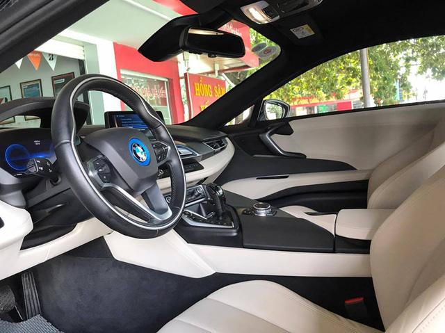bmw-i8-dau-tien-dinh-cu-tai-binh-duong-gia-hon-4-ty-dong3