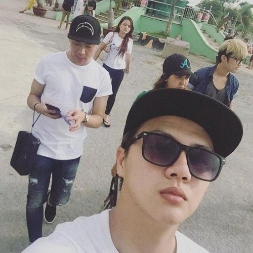 Duy Khánh - Trấn Thành và 5 lần mặc đồ đôi cùng nhau! -4