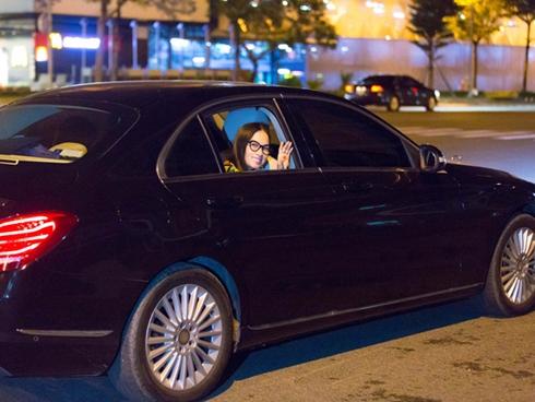 Em gái tỷ phú của Cẩm Ly mua máy bay riêng?