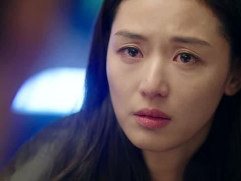 Hành động trong đêm tân hôn của vợ khiến chồng tan nát ruột gan