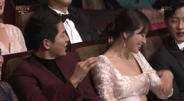 Song Hye Kyo và Song Joong Ki kết hôn -12
