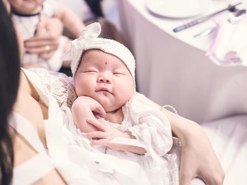 Hot girl - hot boy Việt 6/7: 'Quắt đại ca' khoe ảnh con gái siêu đáng yêu