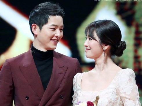 Quizz: Về chung nhà, tài sản của Song Hye Kyo - Song Joong Ki 'nở to' đến cỡ nào?