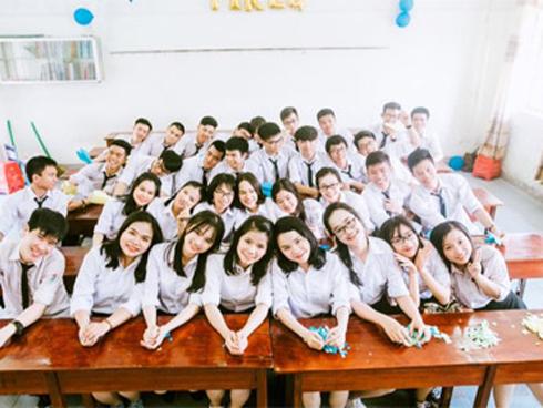 Lớp học siêu nhân đây rồi! 1 thủ khoa khối A, 27 học sinh còn lại đều trên 27 điểm