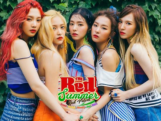 Hết mùa hè xanh mướt, Red Velvet chuyển tông nhá hàng rùng rợn