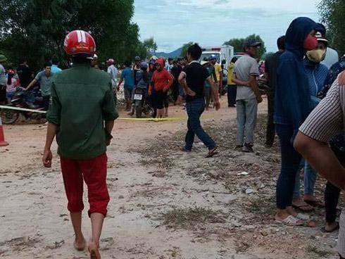 Vụ bé trai mất tích bí ẩn tử vong dưới ao: Gia đình nghi bé bị sát hại