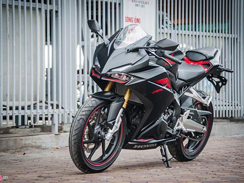 Honda CBR250RR 2017 giá hơn 200 triệu đầu tiên tại Hà Nội