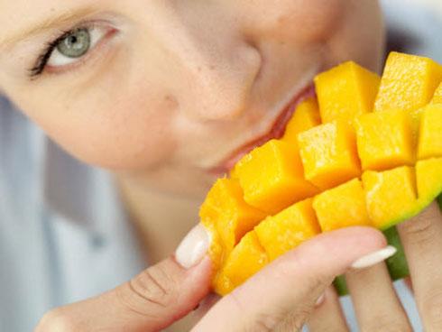 Bạn nên ăn xoài chín hay xoài xanh