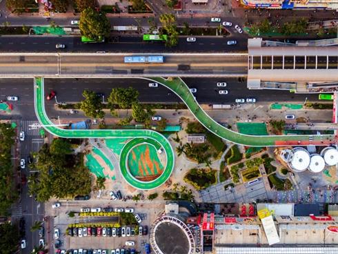 Đường trên cao cho xe đạp dài nhất thế giới ở Trung Quốc