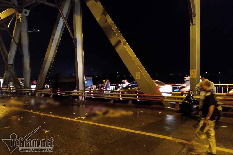 Hiện trường vụ tai nạn nghiêm trọng