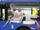 Cách 'trốn' mua vé xe buýt lịch sự nhất thế giới