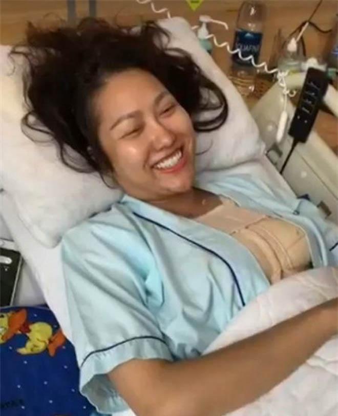 Phi Thanh Vân lộ diện sau 15 tiếng thực hiện ca phẫu thuật lớn nhất Việt Nam -2