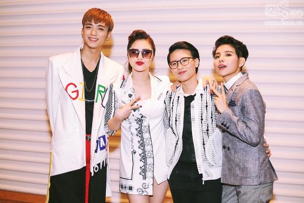 The Voice Kids: Hương Tràm, Soobin khoe tài hát dân ca -9