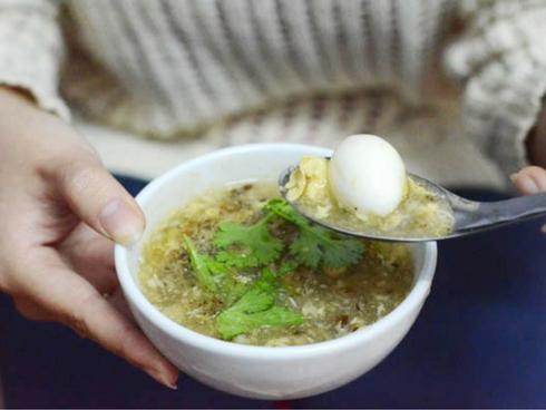 Ngày mưa, vào bếp tự làm ốc hương xào sả ớt ngon quên sầu-9