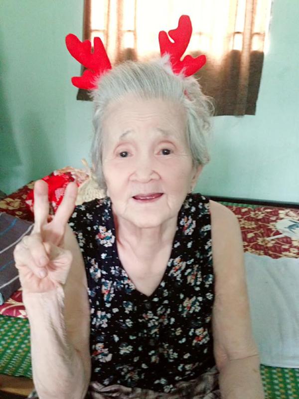 Bị ép ăn, bà ngoại chất nhất Việt Nam tái xuất: Cà chớn! Tui nói không ăn mà ép hoài!-2