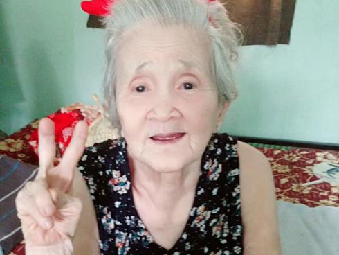 Bị ép ăn, bà ngoại chất nhất Việt Nam tái xuất: 'Cà chớn! Tui nói không ăn mà ép hoài!'