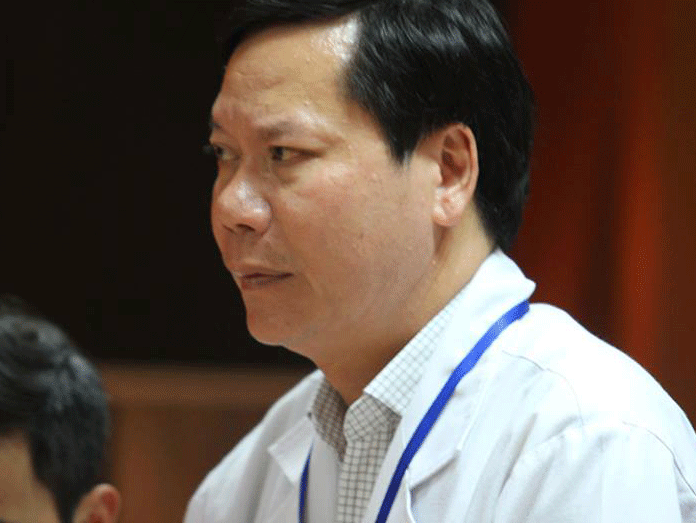 Vụ lọc thận 8 người chết: Giám đốc Bệnh viện tỉnh Hòa Bình xin từ chức