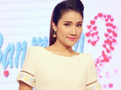 Cát Tường lo con gái lận đận giống mình