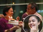 Ấm áp khoảnh khắc bố Giang Hồng Ngọc mừng sinh nhật vợ tại sân bay