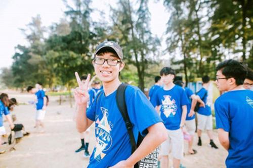 nam-sinh-tu-choi-hoc-vien-hau-can-va-bach-khoa-vi-uoc-mo-lam-thay-giao-thpt