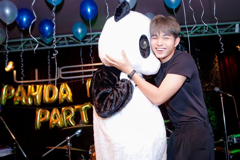 Jun Phạm nhảy 'Shake the Rhythm' -10