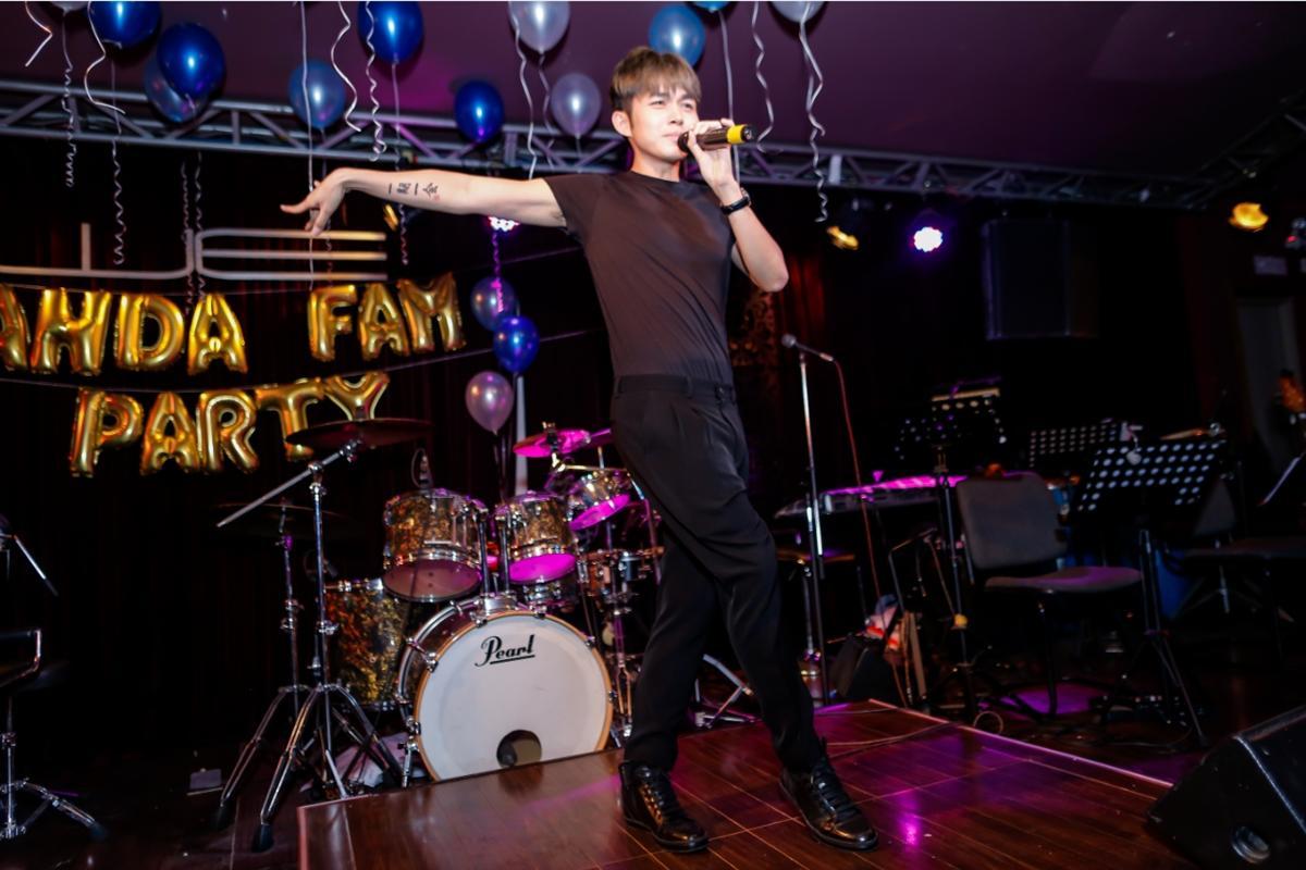 Jun Phạm nhảy 'Shake the Rhythm' -6