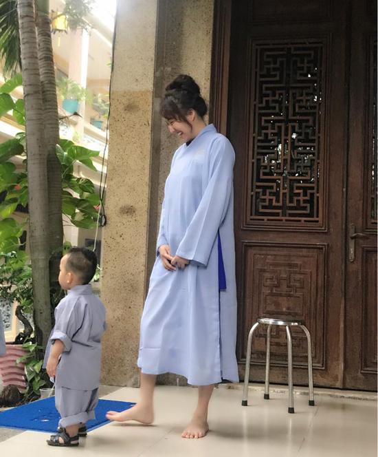 Phi Thanh Vân tự tin mặc váy bó sau phẫu thuật -2